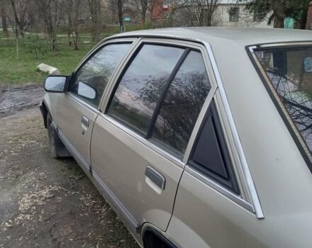 Сірий Опель Рекорд, об'ємом двигуна 1.8 л та пробігом 1 тис. км за 370 $, фото 2 на Automoto.ua