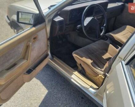 Серый Опель Рекорд, объемом двигателя 1.8 л и пробегом 150 тыс. км за 1750 $, фото 5 на Automoto.ua