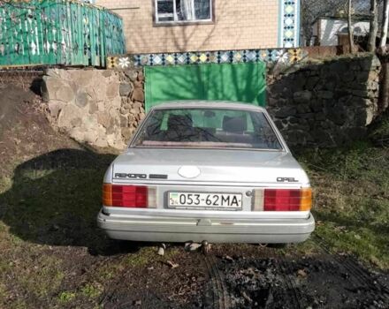 Серый Опель Рекорд, объемом двигателя 2.3 л и пробегом 1000 тыс. км за 700 $, фото 1 на Automoto.ua