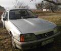 Серый Опель Рекорд, объемом двигателя 2.3 л и пробегом 1000 тыс. км за 700 $, фото 5 на Automoto.ua