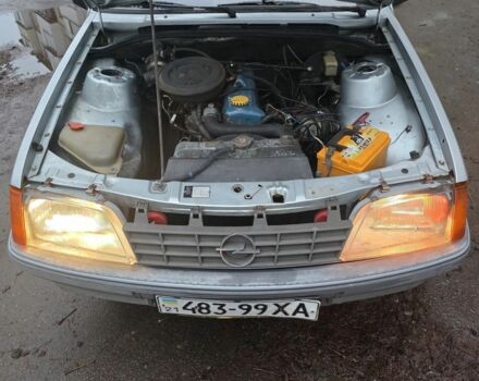 Сірий Опель Рекорд, об'ємом двигуна 2 л та пробігом 200 тис. км за 1200 $, фото 13 на Automoto.ua