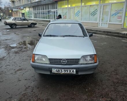 Сірий Опель Рекорд, об'ємом двигуна 2 л та пробігом 200 тис. км за 1200 $, фото 21 на Automoto.ua