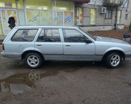 Сірий Опель Рекорд, об'ємом двигуна 2 л та пробігом 200 тис. км за 1200 $, фото 23 на Automoto.ua