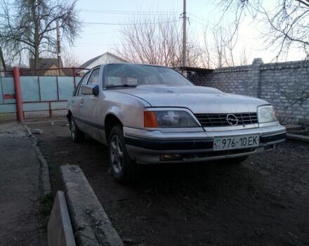Серый Опель Рекорд, объемом двигателя 0 л и пробегом 222 тыс. км за 158 $, фото 1 на Automoto.ua
