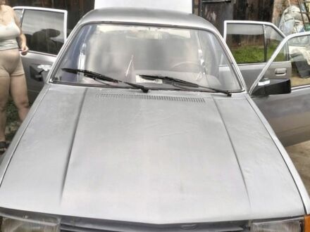 Сірий Опель Рекорд, об'ємом двигуна 2 л та пробігом 356 тис. км за 271 $, фото 1 на Automoto.ua