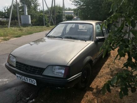 Серый Опель Рекорд, объемом двигателя 1.8 л и пробегом 44 тыс. км за 1700 $, фото 1 на Automoto.ua