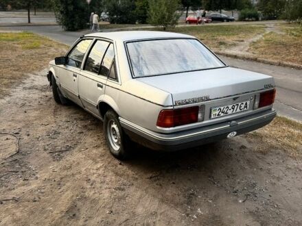 Сірий Опель Рекорд, об'ємом двигуна 2 л та пробігом 92 тис. км за 700 $, фото 1 на Automoto.ua