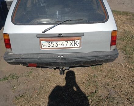 Сірий Опель Рекорд, об'ємом двигуна 2 л та пробігом 1 тис. км за 1000 $, фото 1 на Automoto.ua