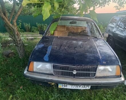 Синий Опель Рекорд, объемом двигателя 2 л и пробегом 80 тыс. км за 485 $, фото 2 на Automoto.ua