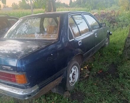 Синий Опель Рекорд, объемом двигателя 2 л и пробегом 80 тыс. км за 485 $, фото 3 на Automoto.ua