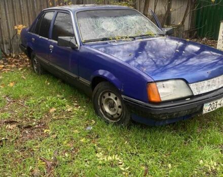 Синий Опель Рекорд, объемом двигателя 2.2 л и пробегом 300 тыс. км за 350 $, фото 6 на Automoto.ua