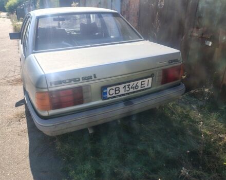 Синій Опель Рекорд, об'ємом двигуна 2.2 л та пробігом 30 тис. км за 700 $, фото 2 на Automoto.ua