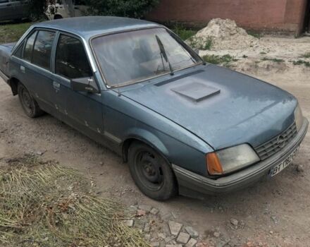 Синій Опель Рекорд, об'ємом двигуна 2 л та пробігом 1 тис. км за 480 $, фото 1 на Automoto.ua
