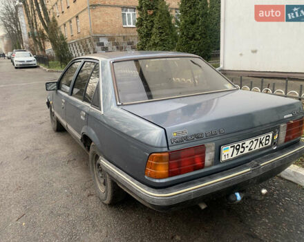 Синий Опель Рекорд, объемом двигателя 0 л и пробегом 170 тыс. км за 1200 $, фото 3 на Automoto.ua