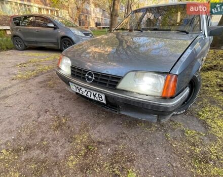 Синий Опель Рекорд, объемом двигателя 0 л и пробегом 170 тыс. км за 900 $, фото 6 на Automoto.ua