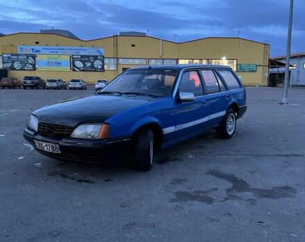 Синій Опель Рекорд, об'ємом двигуна 0 л та пробігом 300 тис. км за 476 $, фото 2 на Automoto.ua