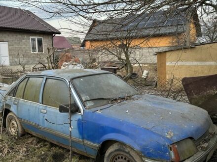 Синий Опель Рекорд, объемом двигателя 0 л и пробегом 100 тыс. км за 136 $, фото 1 на Automoto.ua