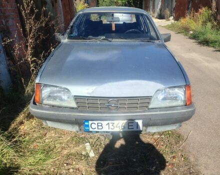 Синий Опель Рекорд, объемом двигателя 2.2 л и пробегом 30 тыс. км за 700 $, фото 1 на Automoto.ua