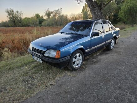 Синий Опель Рекорд, объемом двигателя 2 л и пробегом 600 тыс. км за 1300 $, фото 1 на Automoto.ua