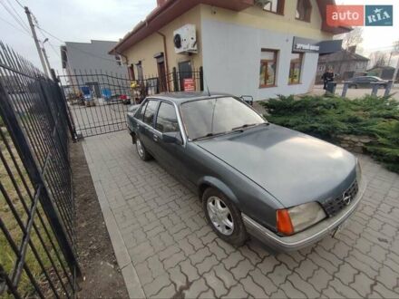 Опель Рекорд 1986 у Нововолинськ на Automoto.ua Синій Опель Рекорд, об'ємом двигуна 2 л та пробігом 100 тис. км за 700 $, фото 1 на Automoto.ua