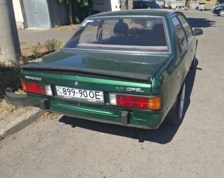 Зелений Опель Рекорд, об'ємом двигуна 2 л та пробігом 250 тис. км за 1200 $, фото 2 на Automoto.ua