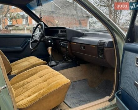 Зеленый Опель Рекорд, объемом двигателя 2 л и пробегом 370 тыс. км за 500 $, фото 4 на Automoto.ua