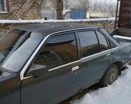 Зелений Опель Рекорд, об'ємом двигуна 1.8 л та пробігом 300 тис. км за 650 $, фото 4 на Automoto.ua