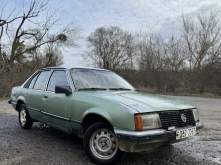 Зелений Опель Рекорд, об'ємом двигуна 2 л та пробігом 370 тис. км за 690 $, фото 1 на Automoto.ua