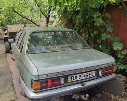 Зелений Опель Рекорд, об'ємом двигуна 1.8 л та пробігом 250 тис. км за 599 $, фото 1 на Automoto.ua