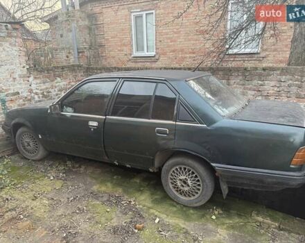 Зеленый Опель Рекорд, объемом двигателя 1.8 л и пробегом 160 тыс. км за 1100 $, фото 1 на Automoto.ua