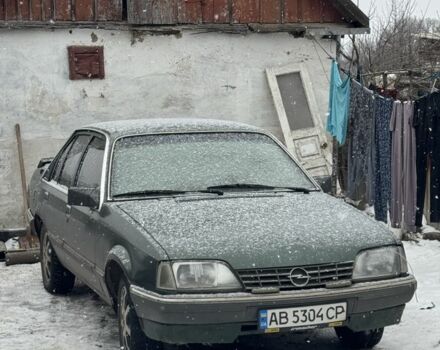 Зеленый Опель Рекорд, объемом двигателя 1.8 л и пробегом 320 тыс. км за 1087 $, фото 1 на Automoto.ua