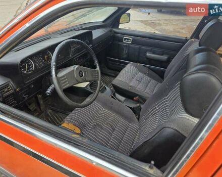 Помаранчевий Опель Рекорд, об'ємом двигуна 2 л та пробігом 200 тис. км за 600 $, фото 4 на Automoto.ua