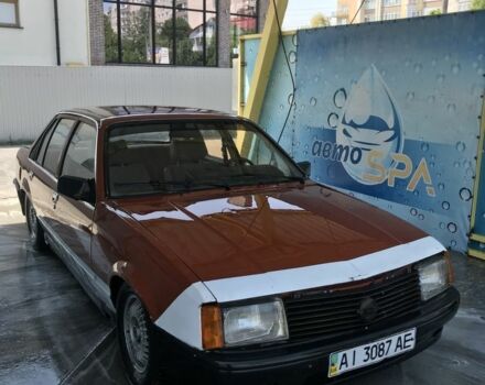 Оранжевый Опель Рекорд, объемом двигателя 1.8 л и пробегом 999 тыс. км за 300 $, фото 1 на Automoto.ua