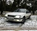 Белый Опель Сенатор, объемом двигателя 2.2 л и пробегом 250 тыс. км за 750 $, фото 1 на Automoto.ua