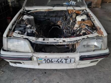 Білий Опель Сенатор, об'ємом двигуна 3 л та пробігом 3 тис. км за 350 $, фото 1 на Automoto.ua
