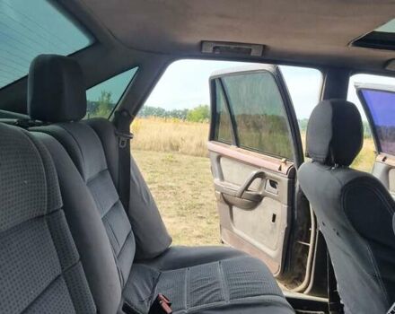 Черный Опель Сенатор, объемом двигателя 2.5 л и пробегом 324 тыс. км за 1500 $, фото 11 на Automoto.ua