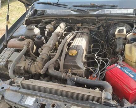 Черный Опель Сенатор, объемом двигателя 2.5 л и пробегом 324 тыс. км за 1500 $, фото 4 на Automoto.ua