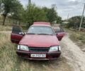 Червоний Опель Сенатор, об'ємом двигуна 2.2 л та пробігом 100 тис. км за 436 $, фото 3 на Automoto.ua