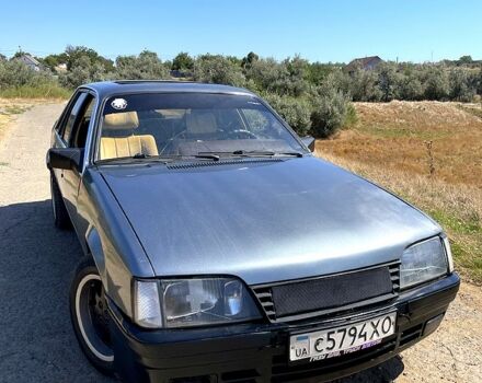 Опель Сенатор, объемом двигателя 3 л и пробегом 200 тыс. км за 1600 $, фото 1 на Automoto.ua