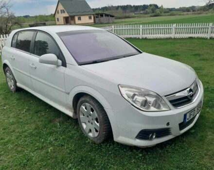 Белый Опель Сигнум, объемом двигателя 0 л и пробегом 300 тыс. км за 1300 $, фото 1 на Automoto.ua