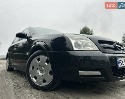 Чорний Опель Сігнум, об'ємом двигуна 2.2 л та пробігом 400 тис. км за 3700 $, фото 1 на Automoto.ua