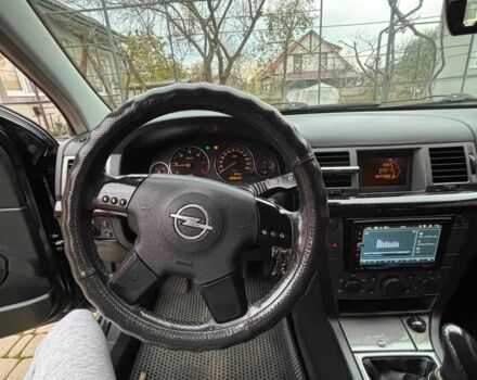 Черный Опель Сигнум, объемом двигателя 3 л и пробегом 290 тыс. км за 3850 $, фото 4 на Automoto.ua