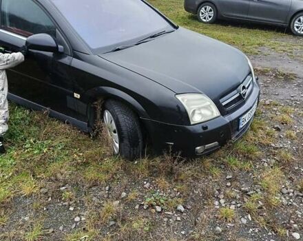 Черный Опель Сигнум, объемом двигателя 2.2 л и пробегом 370 тыс. км за 2000 $, фото 2 на Automoto.ua