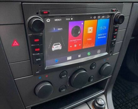 Черный Опель Сигнум, объемом двигателя 2.2 л и пробегом 297 тыс. км за 4600 $, фото 8 на Automoto.ua