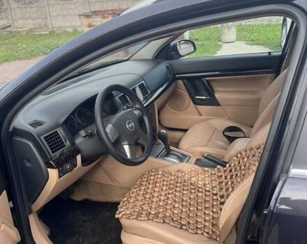 Черный Опель Сигнум, объемом двигателя 3 л и пробегом 230 тыс. км за 4500 $, фото 1 на Automoto.ua