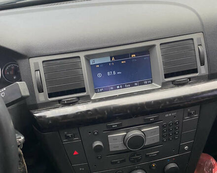 Черный Опель Сигнум, объемом двигателя 1.9 л и пробегом 280 тыс. км за 5500 $, фото 10 на Automoto.ua