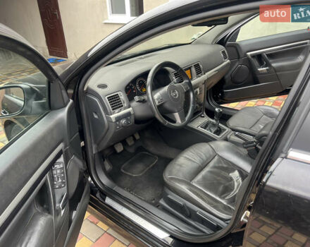 Черный Опель Сигнум, объемом двигателя 1.91 л и пробегом 181 тыс. км за 5700 $, фото 15 на Automoto.ua