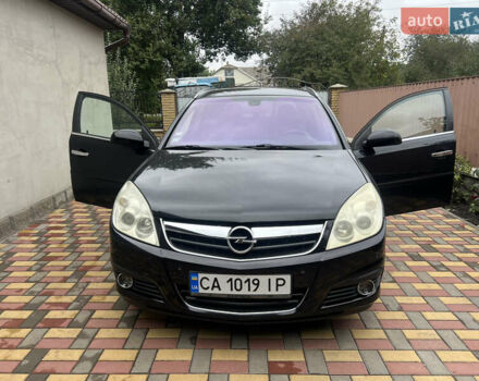 Черный Опель Сигнум, объемом двигателя 1.91 л и пробегом 181 тыс. км за 5700 $, фото 11 на Automoto.ua