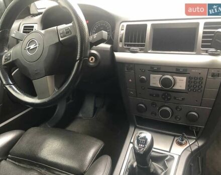 Черный Опель Сигнум, объемом двигателя 1.9 л и пробегом 283 тыс. км за 4500 $, фото 22 на Automoto.ua