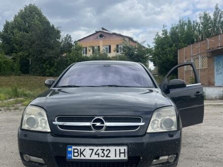 Опель Сигнум 2002 в Изюме на Automoto.ua Черный Опель Сигнум, объемом двигателя 2.2 л и пробегом 371 тыс. км за 3735 $, фото 1 на Automoto.ua
